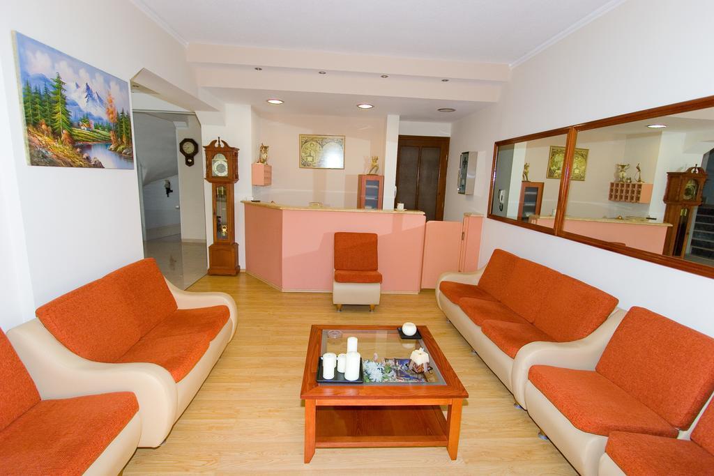 Miami Studios Loutra Edipsou  ภายนอก รูปภาพ